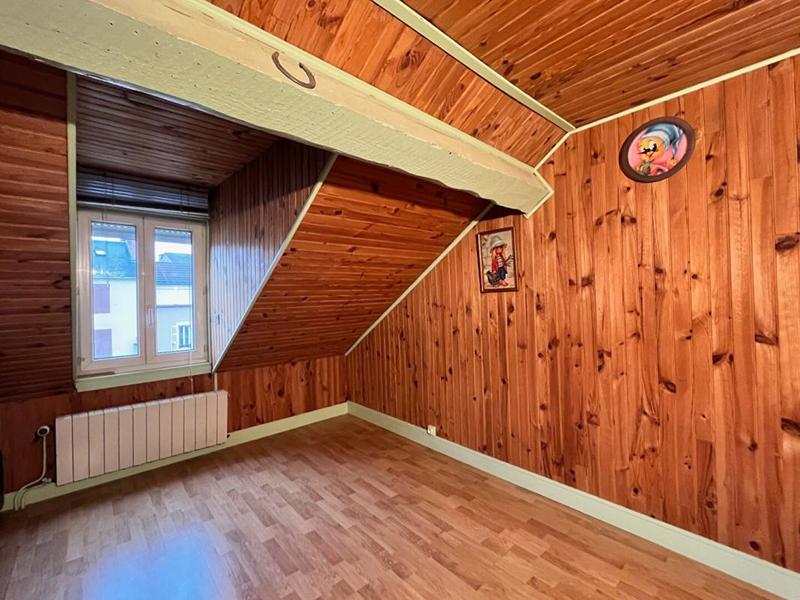 Maison - 185 m² - 7 pièces