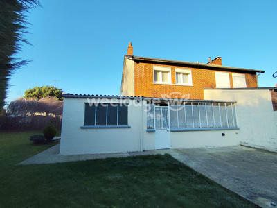 Maison - 94 m² - 5 pièces