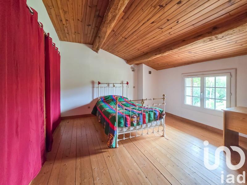 Maison - 260 m² - 6 pièces