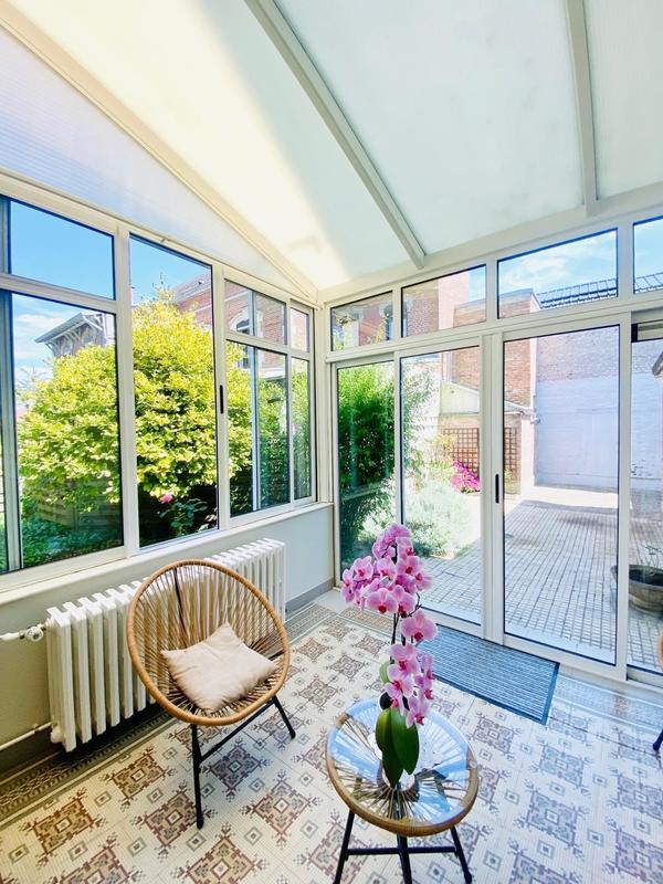 Maison de ville - 260 m² - 8 pièces