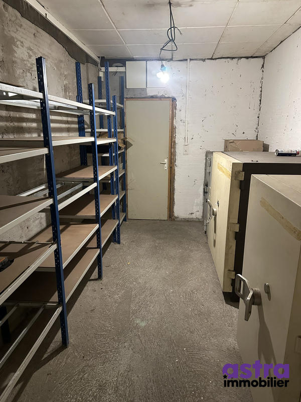 Local commercial - 480 m² - 8 pièces