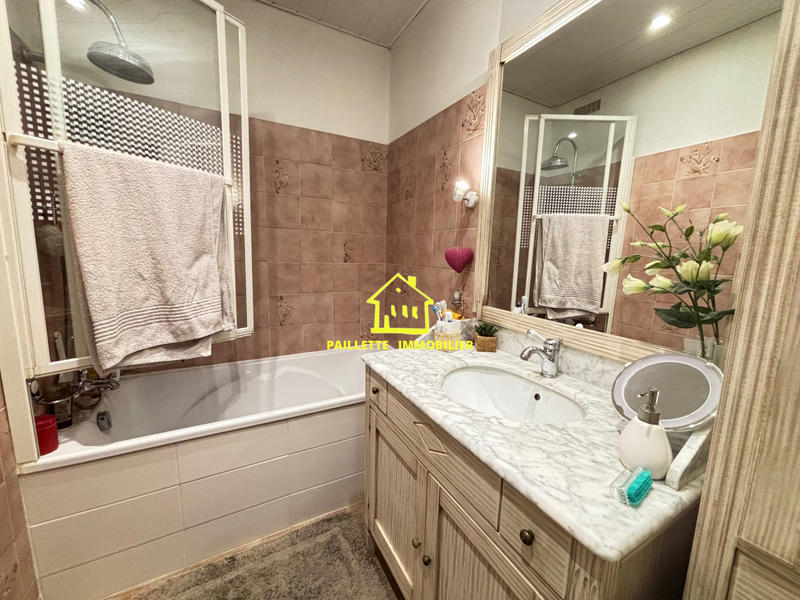 Appartement - 64 m² - 2 pièces