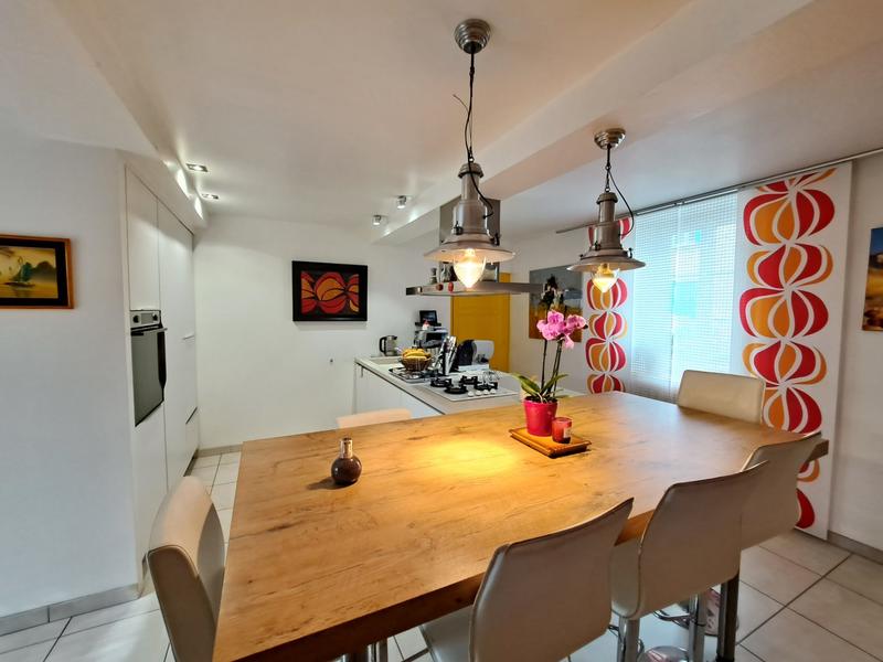 Maison - 180 m² - 6 pièces