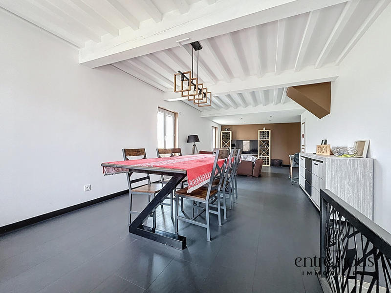 Maison - 140 m² - 5 pièces