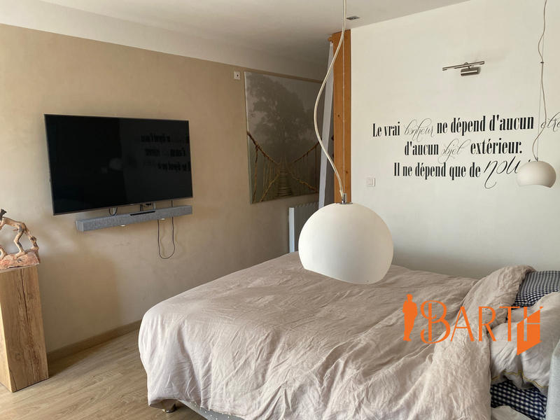 Villa - 185 m² - 6 pièces