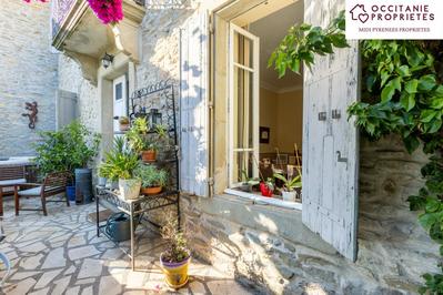 Maison de village - 315 m² - 12 pièces