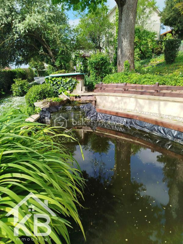 Maison - 99 m² - 4 pièces