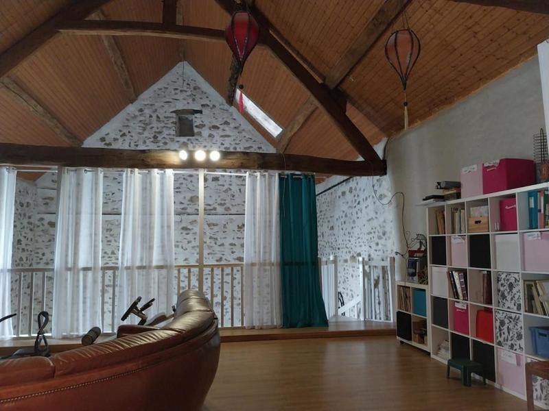 Maison - 260 m² - 9 pièces