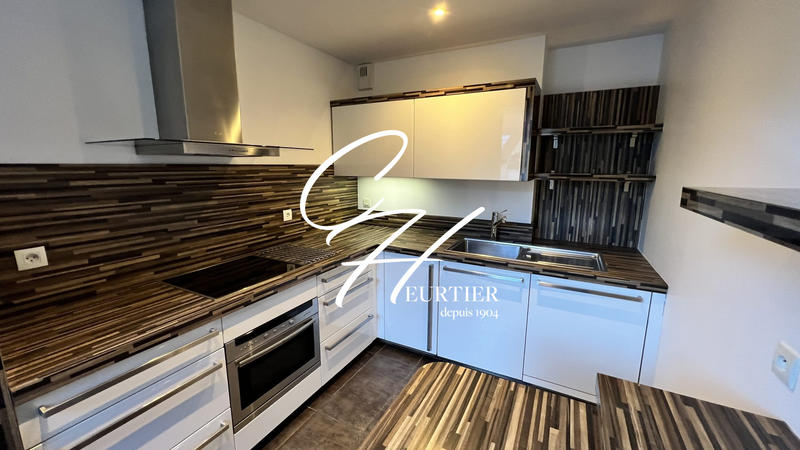 Duplex - 92 m² - 4 pièces