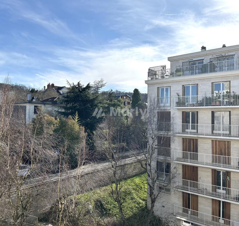 Appartement - 85 m² - 4 pièces