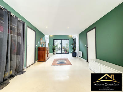 Appartement - 286 m² - 6 pièces