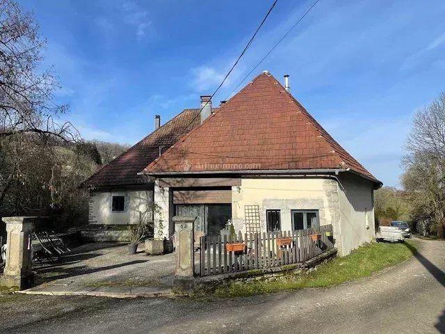 Maison - 318 m² - 7 pièces