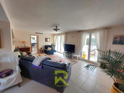 Demeure - 160 m² - 8 pièces