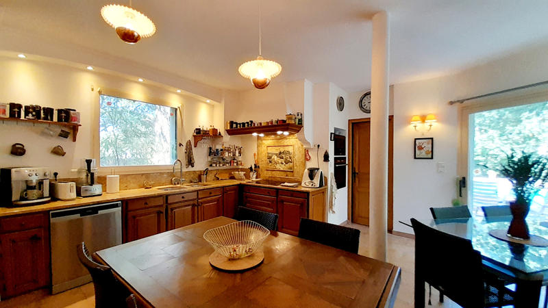 Maison - 170 m² - 4 pièces