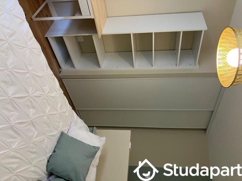 Chambre - 12 m² - 1 pièce