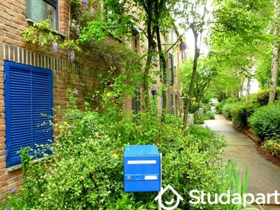 Chambre - 10 m² - 1 pièce