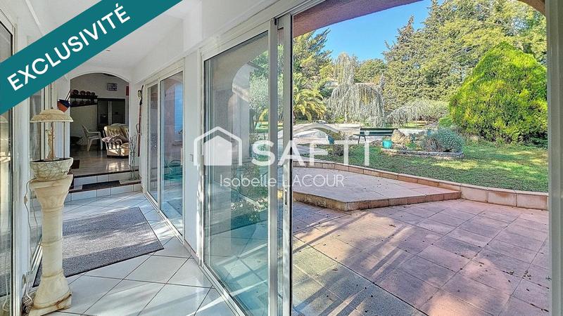 Villa - 260 m² - 6 pièces