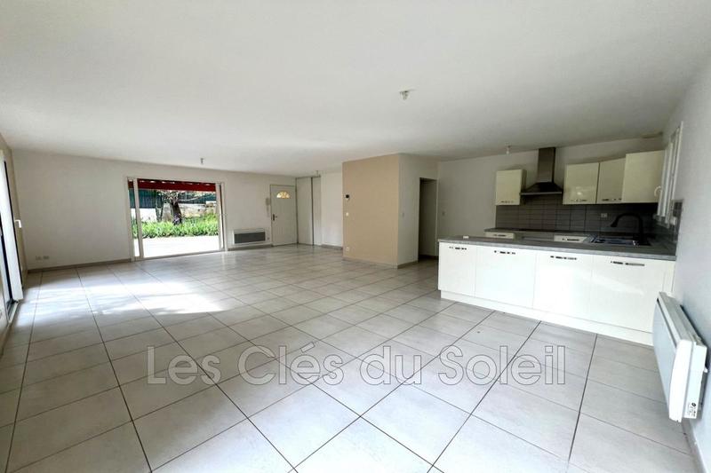 Villa - 111 m² - 5 pièces