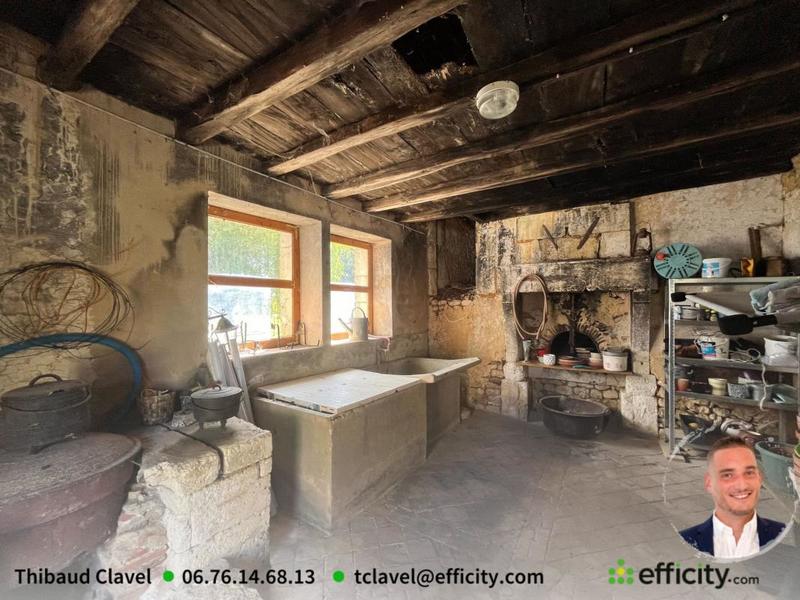 Maison - 208 m² - 6 pièces