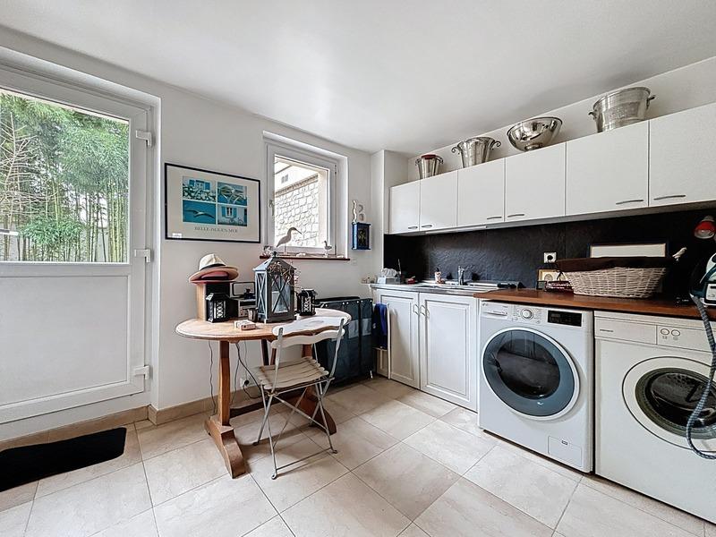 Maison bourgeoise - 200 m² - 9 pièces