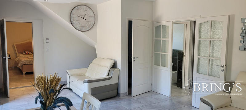 Maison contemporaine - 168 m² - 7 pièces