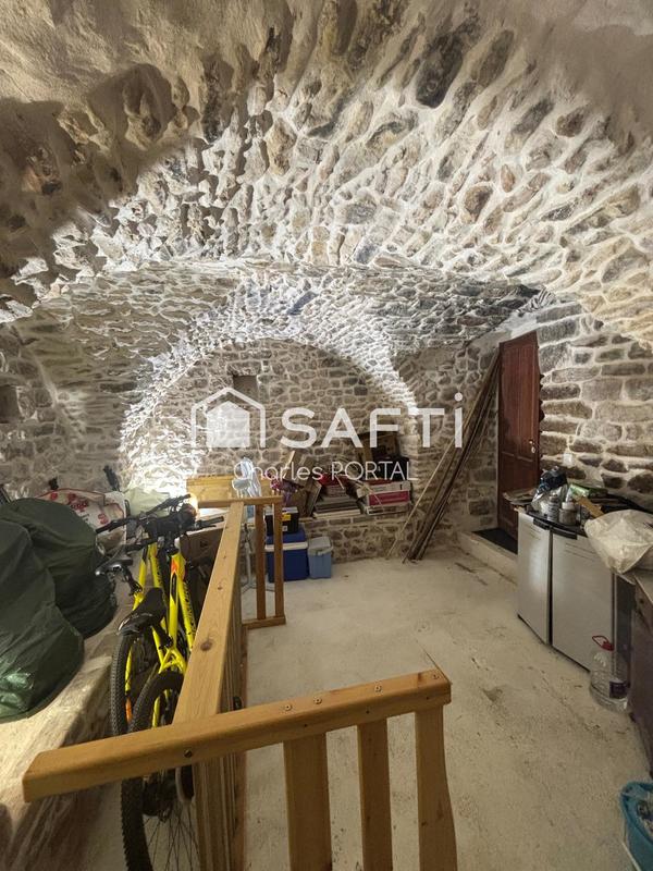 Maison - 184 m² - 6 pièces