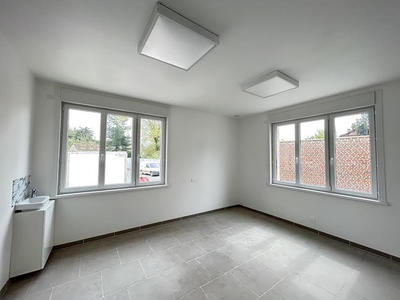 Local commercial - 61 m² - 4 pièces