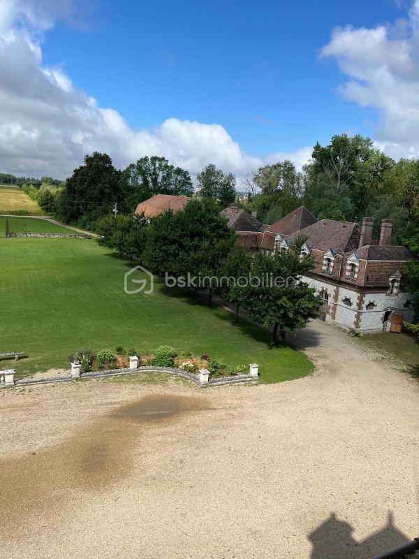 Château - 280 m² - 14 pièces