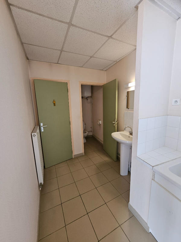 Local commercial - 127 m²