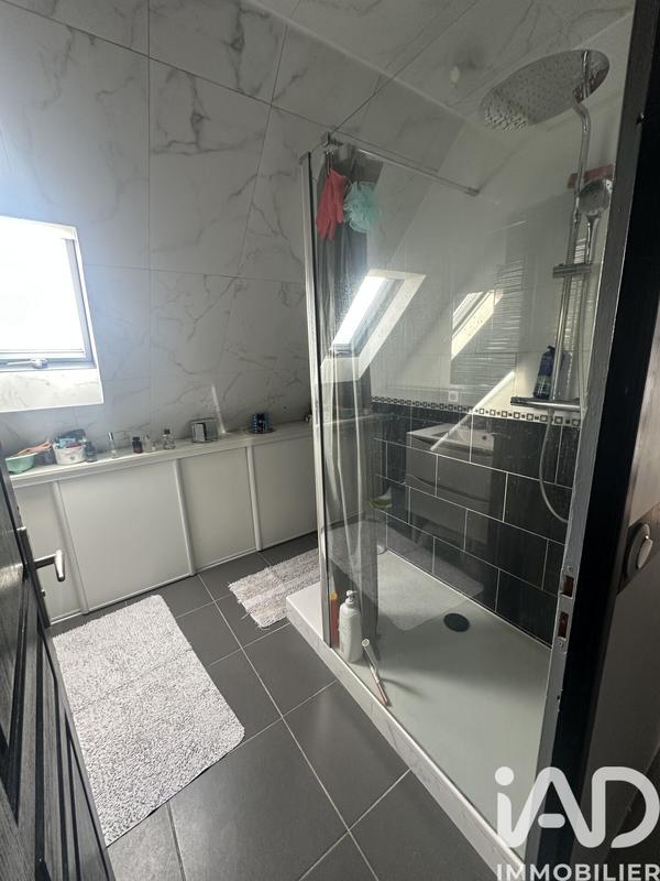 Maison - 141 m² - 6 pièces