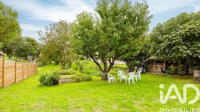 Maison - 275 m² - 11 pièces