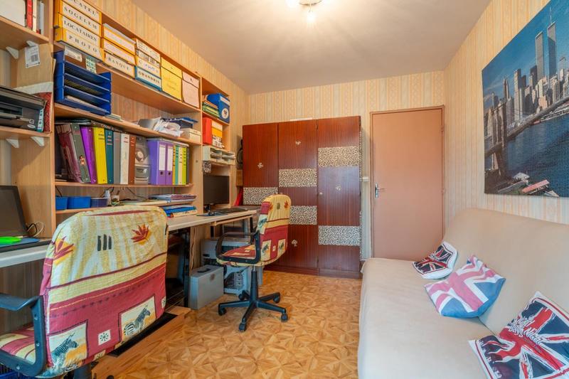 Appartement - 97 m² - 5 pièces