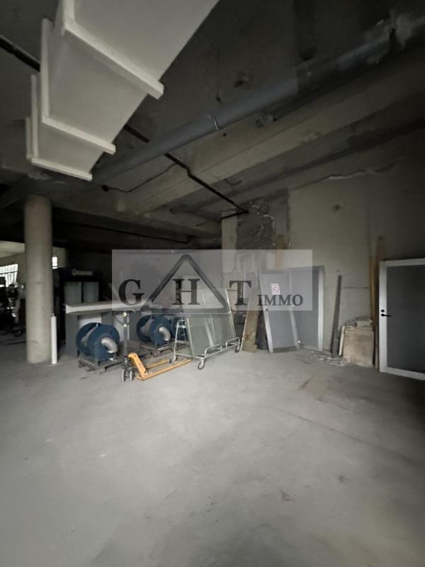 Entrepôt - 600 m²