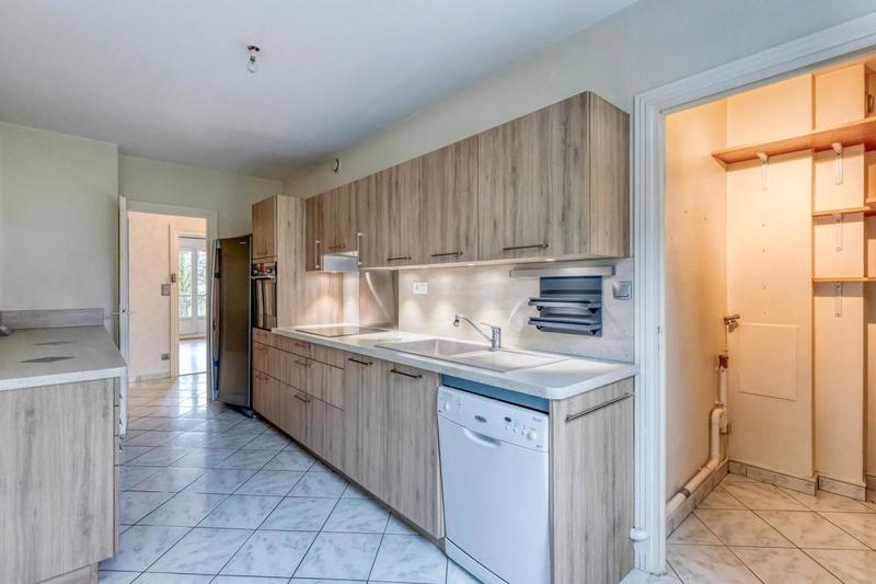 Appartement - 94 m² - 3 pièces