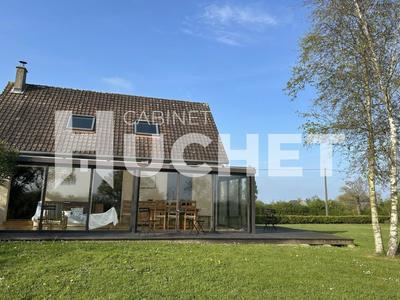 Maison - 121 m² - 5 pièces