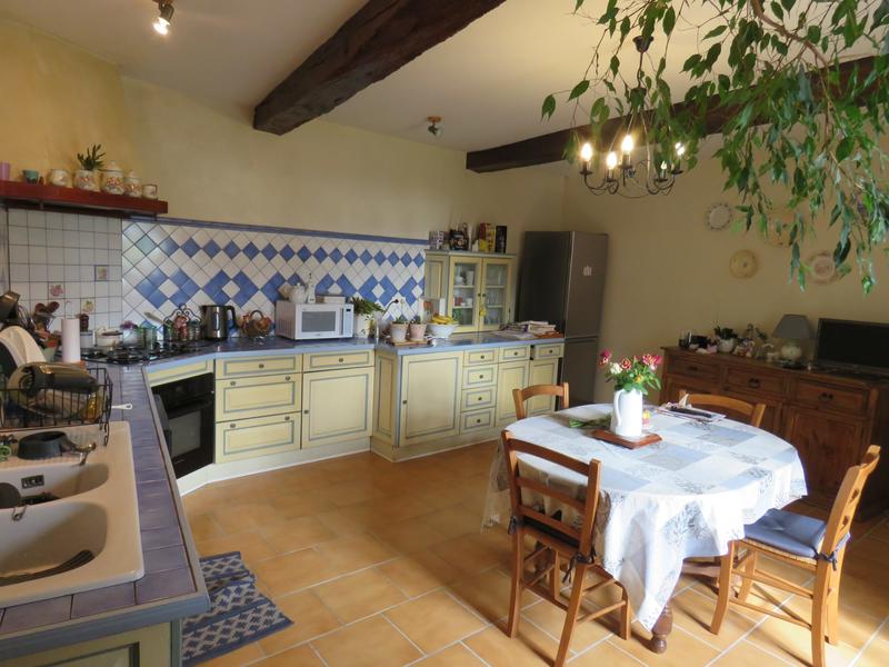 Maison ancienne - 230 m² - 8 pièces