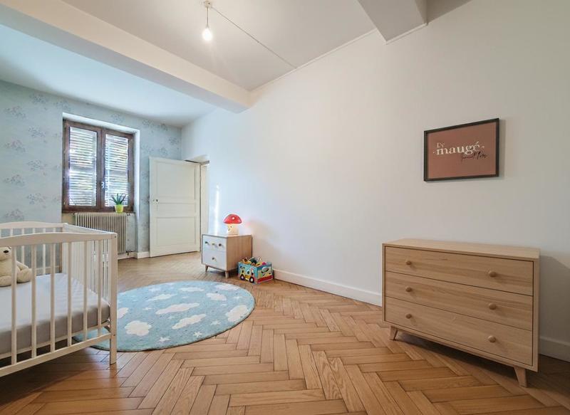 Maison - 220 m² - 5 pièces