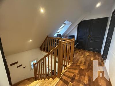 Maison - 148 m² - 7 pièces