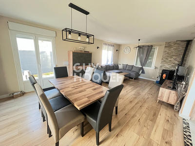 Maison - 97 m² - 6 pièces