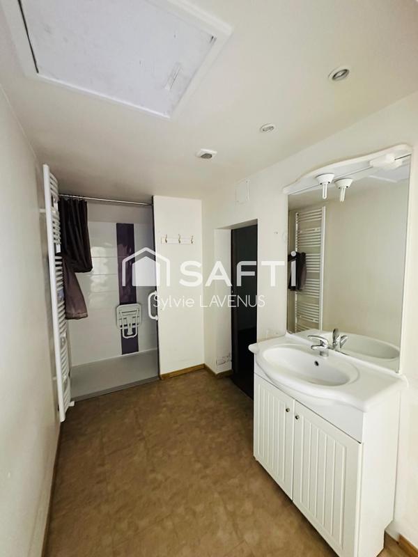 Maison - 180 m² - 7 pièces