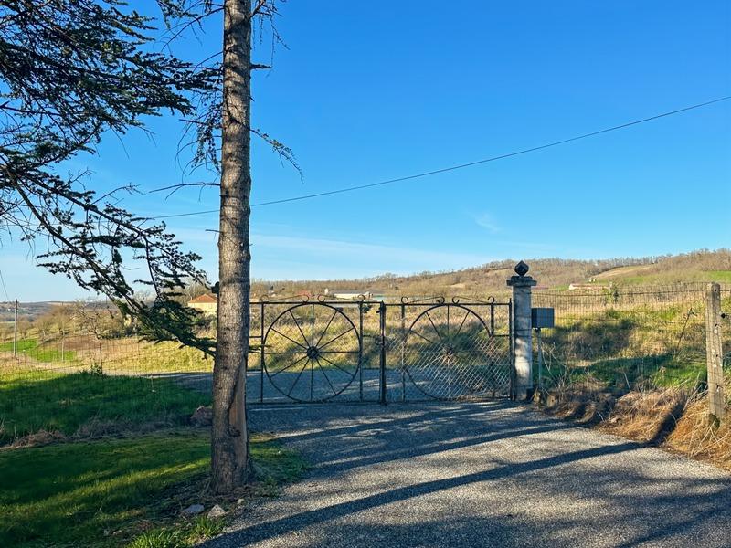 Local d'activité / Entrepôt - 240 m² - 1 pièce