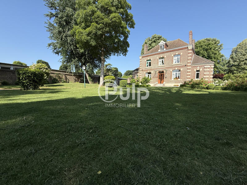 Maison bourgeoise - 232 m² - 11 pièces