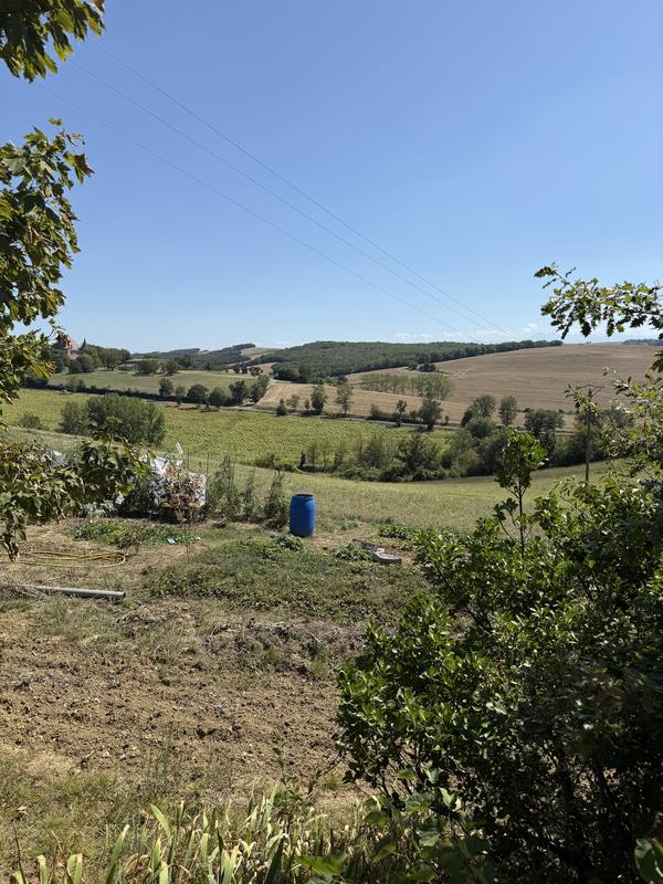 Terrain constructible - 1 300 m²