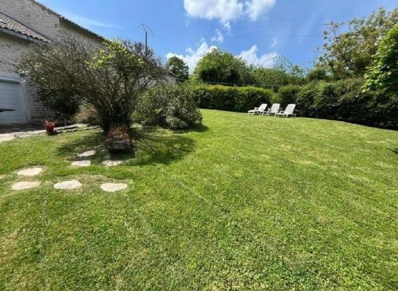 Maison - 228 m² - 7 pièces