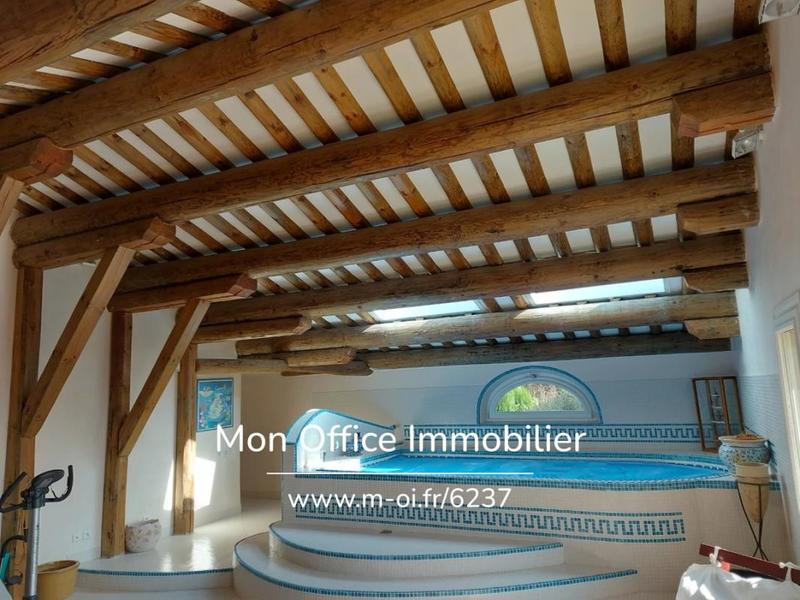 Maison - 434 m² - 13 pièces