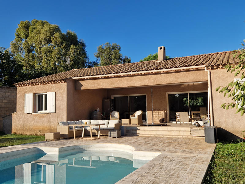 Villa - 181 m² - 7 pièces