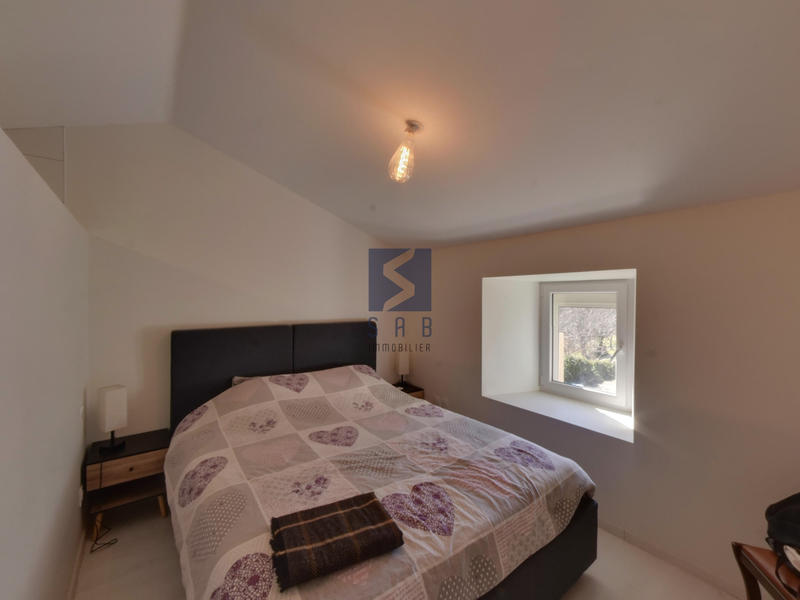 Maison - 93 m² - 5 pièces