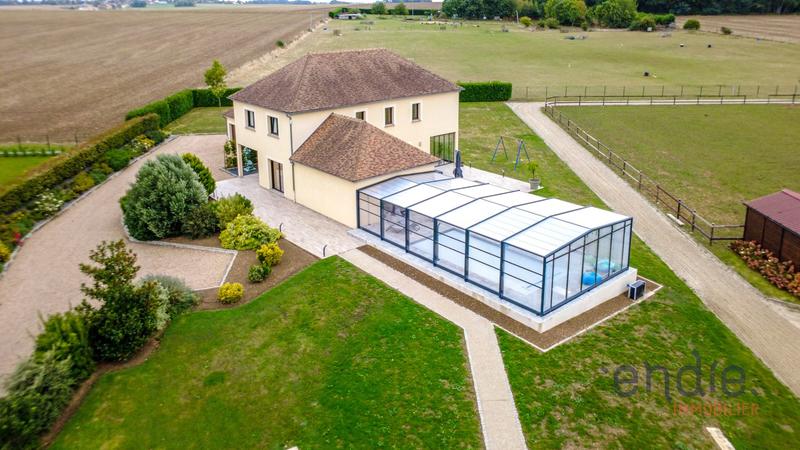 Haras - 250 m² - 7 pièces