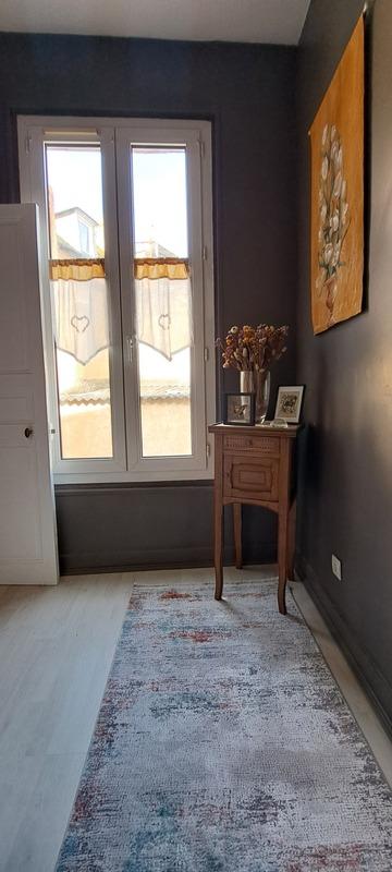 Maison - 184 m² - 9 pièces