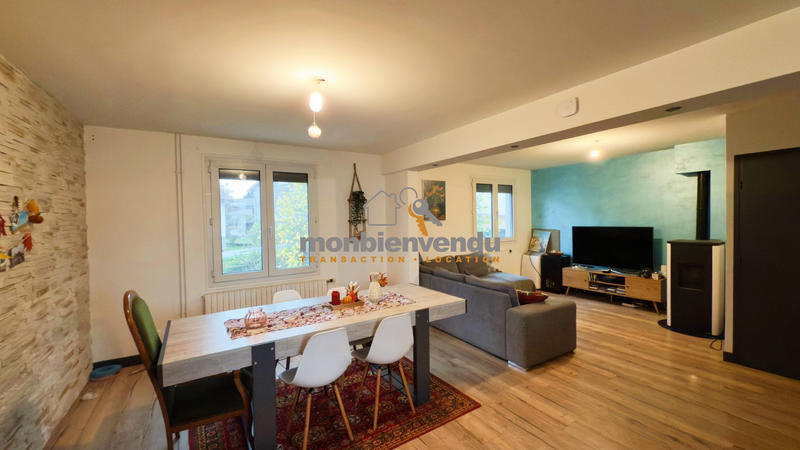 Maison - 99 m² - 5 pièces